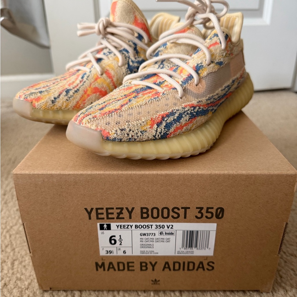 Adidas Yeezy Boost 350 V2 Sneakers - Multicolor